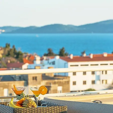 شقة Sunset Penthouse With Jacuzzi And Seaview