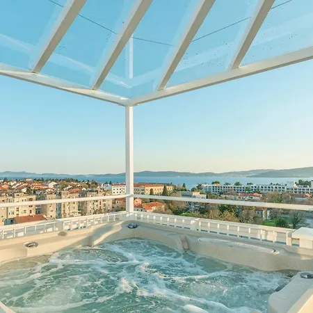 Lägenhet Sunset Penthouse With Jacuzzi And Seaview Zadar