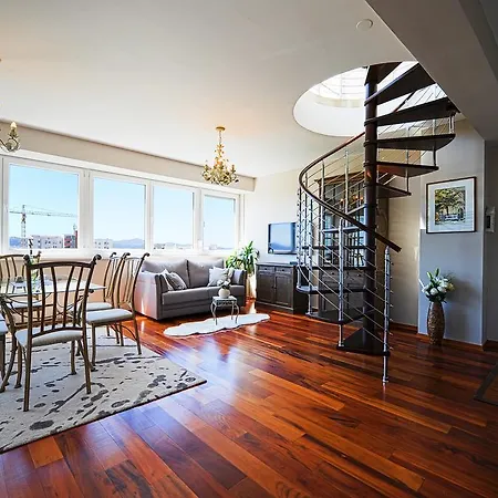 Sunset Penthouse With Jacuzzi And Seaview