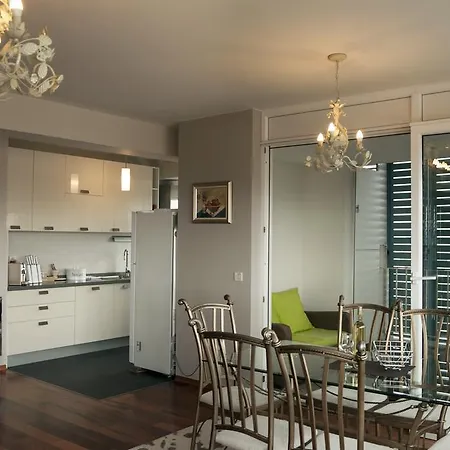 Sunset Penthouse With Jacuzzi And Seaview