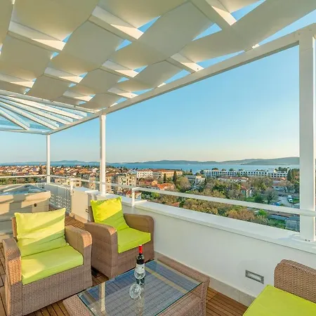 Sunset Penthouse With Jacuzzi And Seaview *