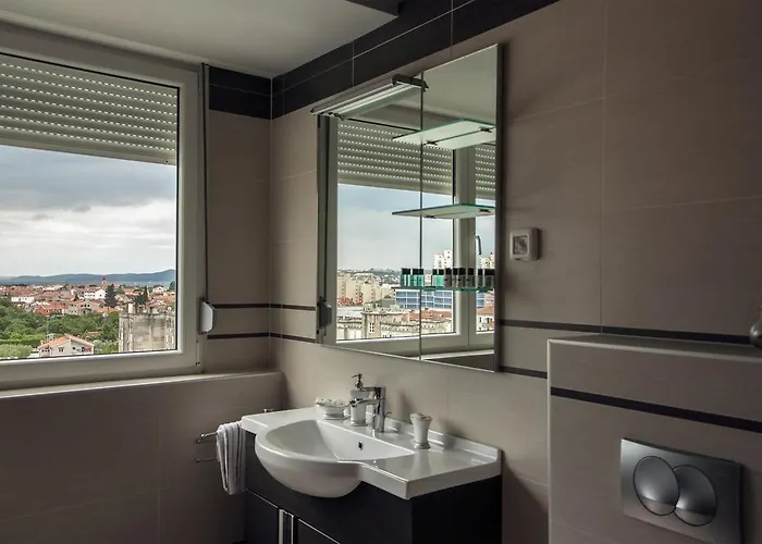 Sunset Penthouse With Jacuzzi And Seaview Zadar